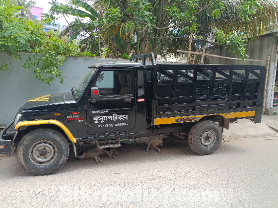 Mahindra bolero maxitruck plus